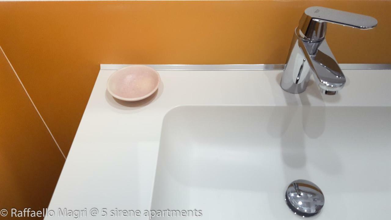 לינה וארוחת בוקר נאפולי 5 Sirene מראה חיצוני תמונה